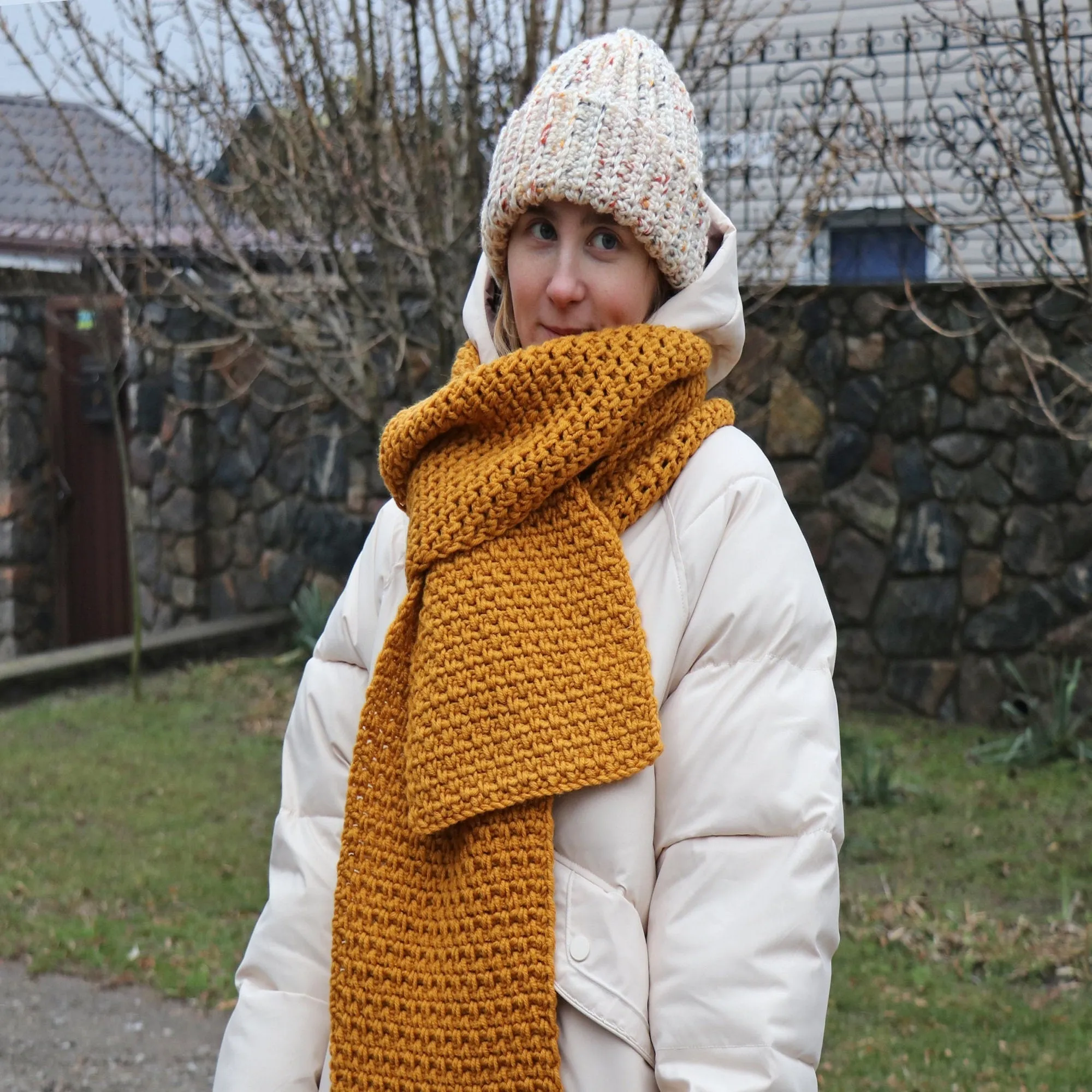 Crochet Scarf pattern, US standard terms, Skill level beginner