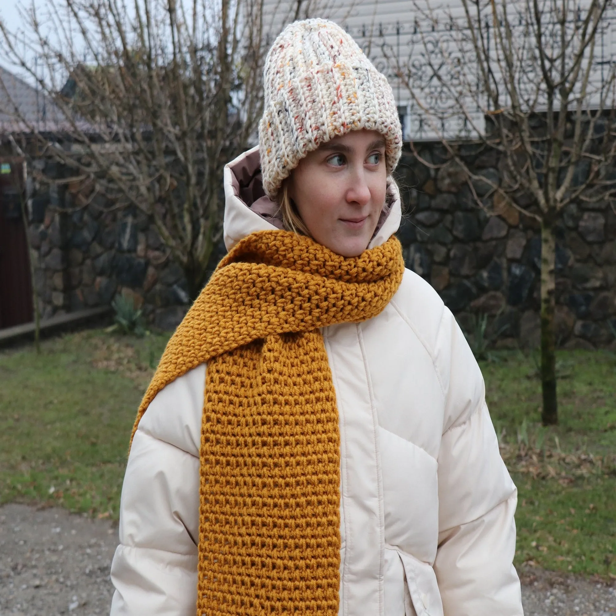 Crochet Scarf pattern, US standard terms, Skill level beginner