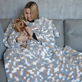 Finger knitting Blanket pattern, US standard terms, Skill level beginner