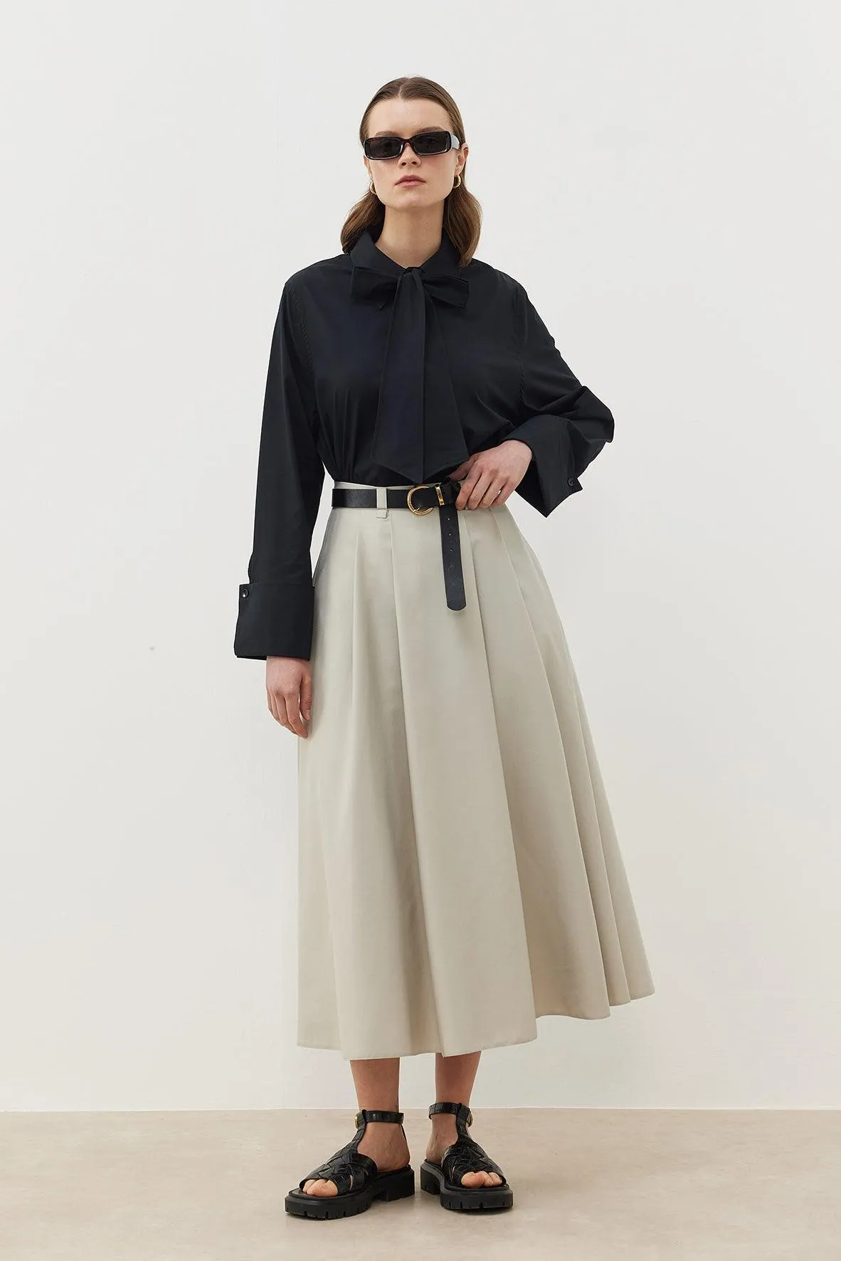 HIGH RISE PLEATED MAXI SKIRT STONE