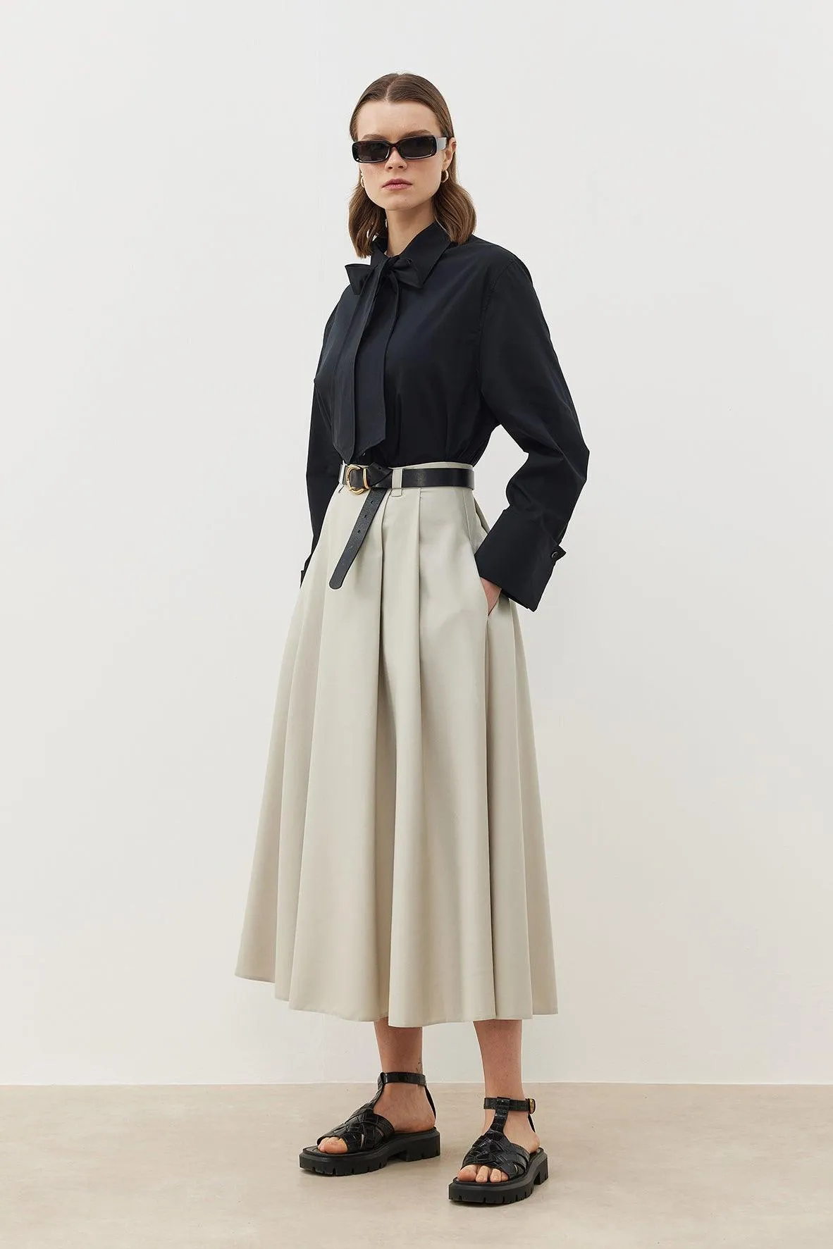 HIGH RISE PLEATED MAXI SKIRT STONE