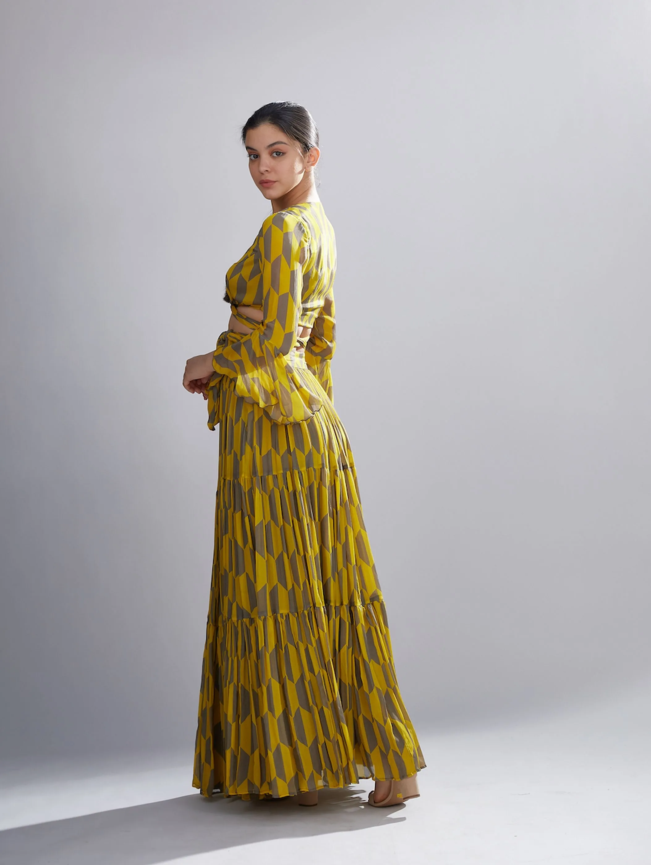 MUSTARD AND GREY GEOMETRIC PLEATED SKIRT