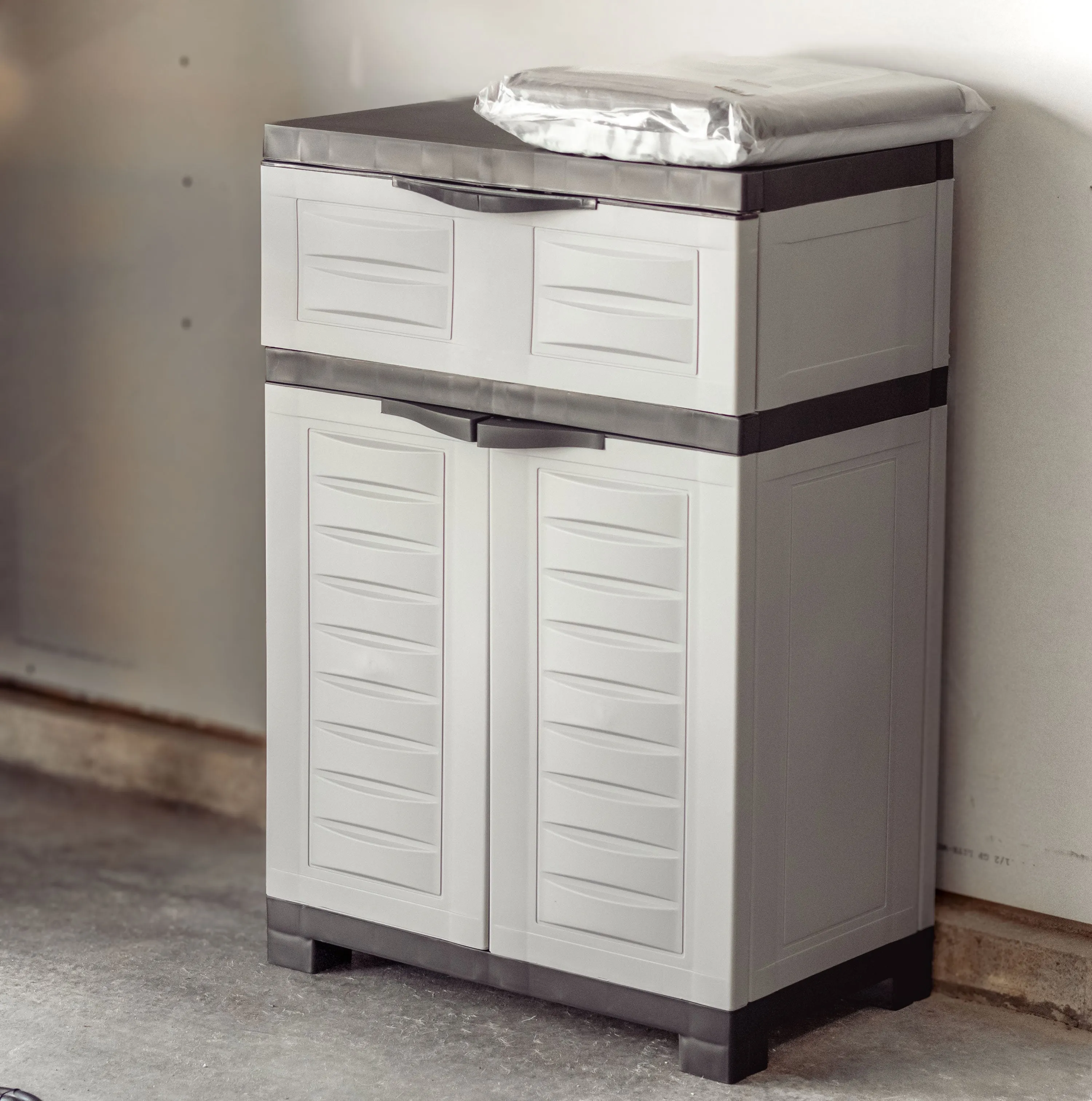 Sunnydaze Plastic Garage Storage Cabinet with Adjustable Shelf - Gray
